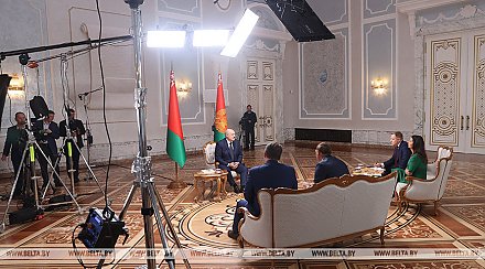 Интервью Александра Лукашенко российским журналистам | ТЕЛЕВЕРСИЯ