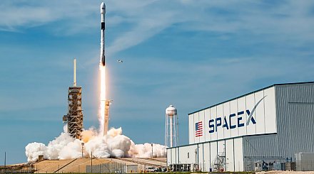 Компания SpaceX осуществит 60 запусков ракет-носителей Falcon в 2022 году