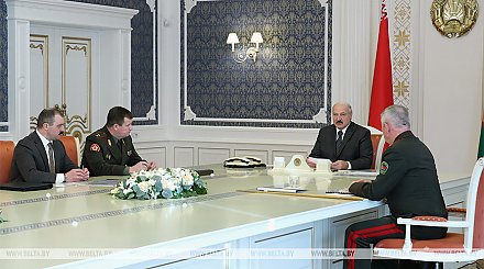 "Вызовов и угроз не становится меньше" - у Президента обсудили ситуацию на белорусской границе