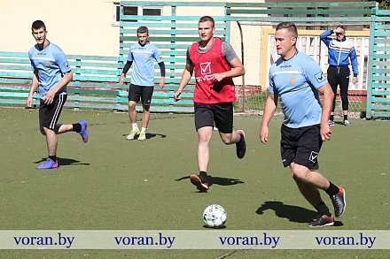 Традиционный турнир по мини-футболу прошел в Вороново накануне Дня народного единства
