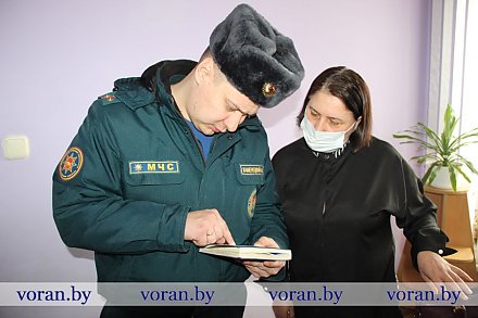 В Вороновском районе работники МЧС проверили участки для голосования на Республиканском референдуме