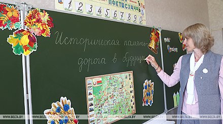 Александр Лукашенко - педработникам: сохраняя преданность своему делу и любовь к детям, вы создаете будущее Беларуси