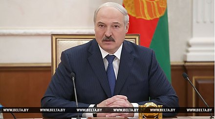 Александр Лукашенко сегодня проведет республиканское селекторное совещание по уборке урожая