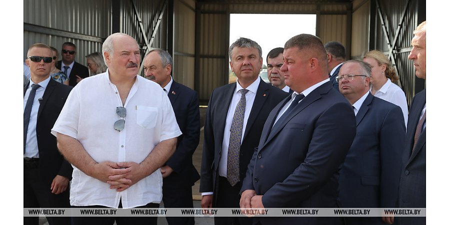 "Задача номер один". Александр Лукашенко требует шире использовать семена отечественной селекции