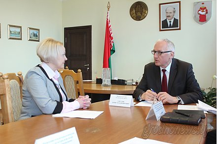 Личный прием граждан в Ивьевском райисполкоме провел Министр культуры Беларуси Борис Светлов