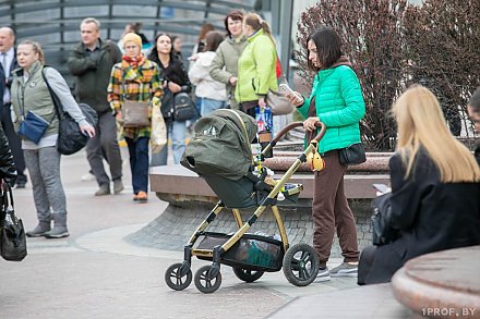 Рост БПМ, пенсий и детских пособий, больше вариантов для отдыха: каких еще изменений ждать белорусам с 1 мая 2024 г.