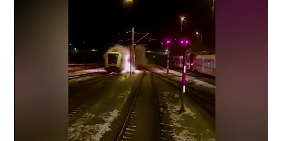 Пожарные в Германии догоняли горящий поезд, чтобы потушить огонь