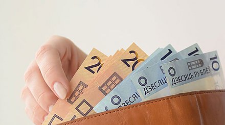 Минимальная заработная плата в Беларуси за пять лет выросла на 60%