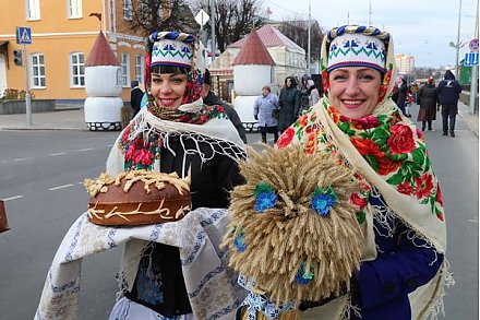 Сморгонь сегодня принимает областные «Дажынкі»: масштабный праздник и невероятные эмоции. Что непременно стоит увидеть?
