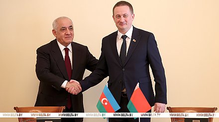 Поставки техники и соцзащита. Какие документы подписаны по итогам переговоров Александра Турчина и Али Асадова