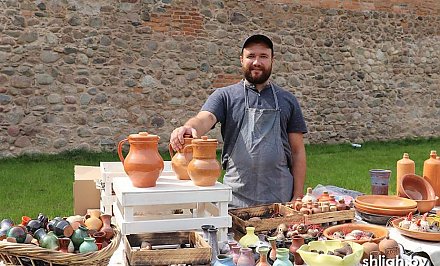 Смаргоншчына запрашае ўсіх ахвочых 19 жніўня на фестываль-кірмаш «Кераміка Крэва»