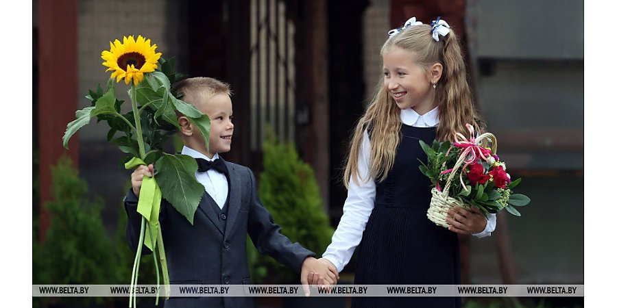 Помощь семьям на подготовку детей к учебному году оказана на Br21,5 млн