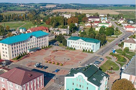 «Все заметят, как к осени Кореличи преобразятся». Юрий Караев рассказал о подготовке к «Дажынкам»