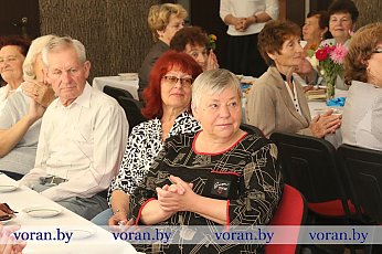 «Славим возраст золотой». Торжественные мероприятия, посвященные Дню пожилых людей, проходят в Вороновском районе