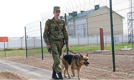 Лидские пограничники отмечают третью годовщину со дня присвоения погранзаставе «Бенякони» имени Героя Советского Союза ефрейтора Федора Крылова 