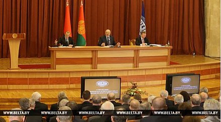 Лукашенко требует важных решений в научной сфере для ее движения вперед