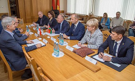 «Включение Августовского канала в Список Всемирного наследия ЮНЕСКО привлечет в регион еще больше туристов». В Гродно прошла встреча руководства области с делегацией из польского города Августова