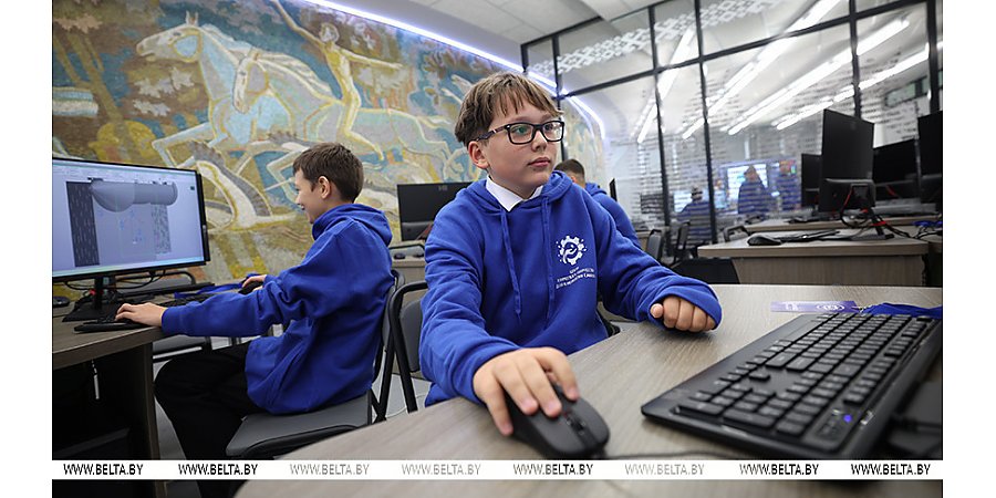 Александр Лукашенко в Минске дал старт работе Центра технического творчества детей и молодежи