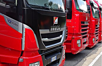 В Вильнюсе протестуют сотни водителей грузовиков