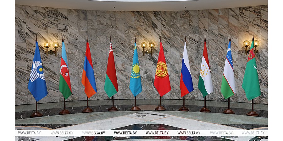 Александр Лукашенко направился с рабочим визитом в Таджикистан