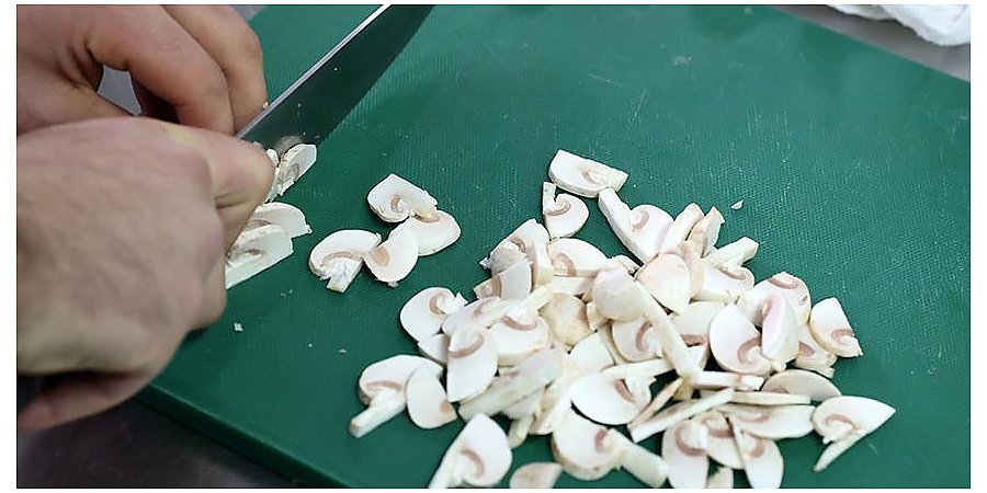 Санстанция проверила, как в Гродно готовят шаурму: изъяли 225 кг из 11 заведений