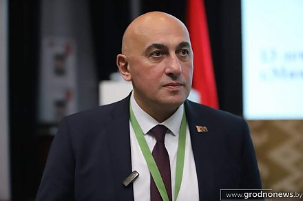 Марат Марков участникам XI Форума молодых журналистов: «Ваша профессия проявляет особое значение в служении обществу, в преданности своей стране»