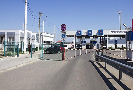 Что нужно знать, отправляясь за рубеж с детьми