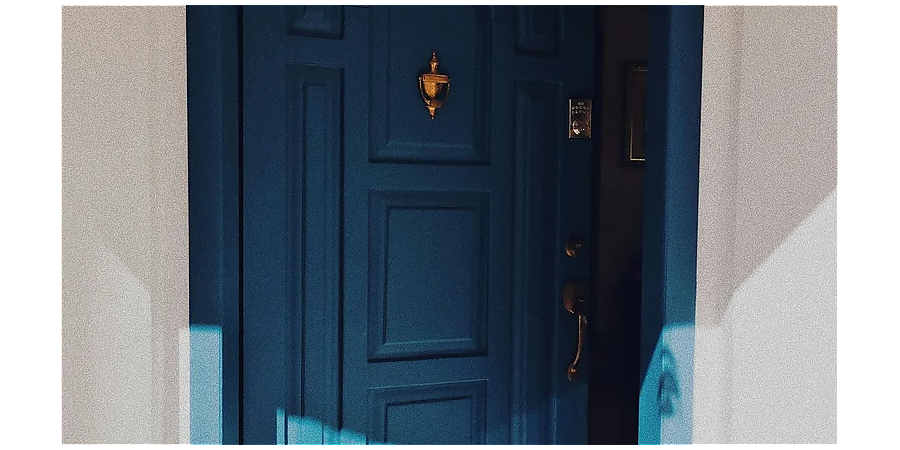 Не оставляйте дверь открытой: народные приметы на 24 апреля 