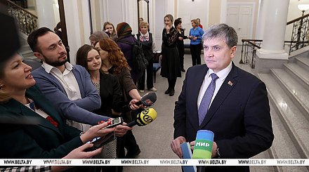 Луцкі: родная мова робіць нас беларусамі