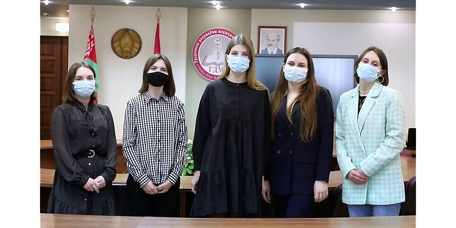 #РомаЖиви. Студенты-медики записали видео в поддержку Ромы Когодовского, который вынес маленького братика из горящего дома