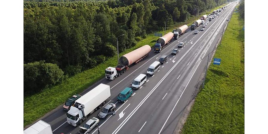 За сутки очередь авто на въезд в Польшу увеличилась на 360 единиц