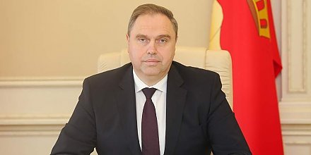 Председатель облисполкома Владимир Караник в интервью Беларусь-1 рассказал о ходе уборочной кампании в регионе, работе в условиях санкций и безвизе