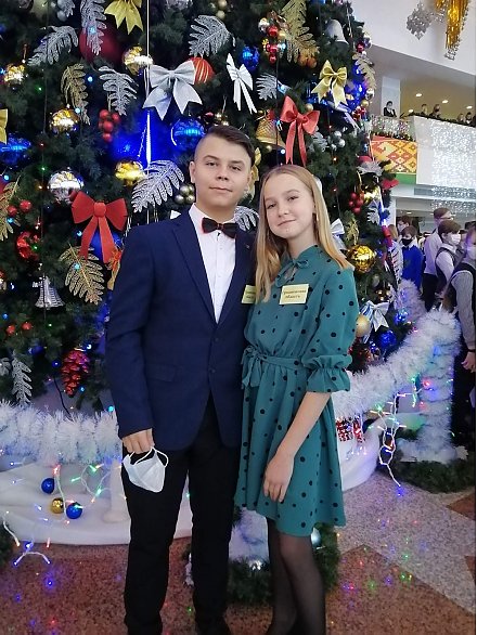 На главной елке страны во Дворце Республики побывали школьники Вороновщины – Арина Дорняк и Данила Трахимчик