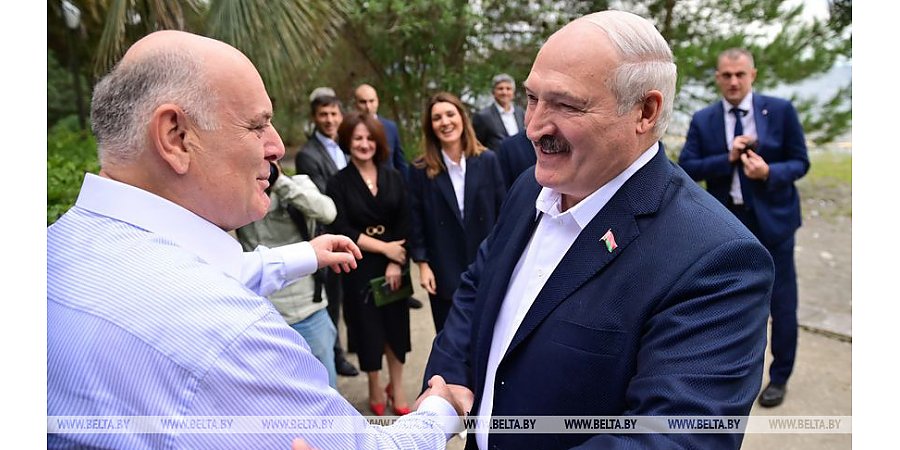Александр Лукашенко посетил исторические места северо-восточного побережья Черного моря и встретился с Асланом Бжания