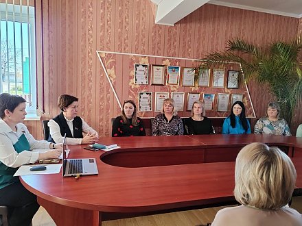 Депутат Палаты представителей Национального собрания Республики Беларусь восьмого созыва по Щучинскому избирательному округу №54 Надежда Хальцова работала в Больтишском сельсовете