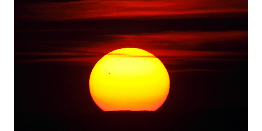 Ученые зафиксировали почти полное исчезновение пятен на Солнце