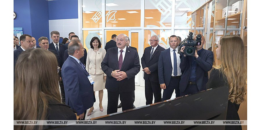 Александр Лукашенко: для Беларуси талантливые люди, интеллект нации - самое большое богатство