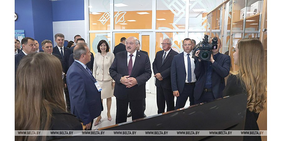 Александр Лукашенко: для Беларуси талантливые люди, интеллект нации - самое большое богатство