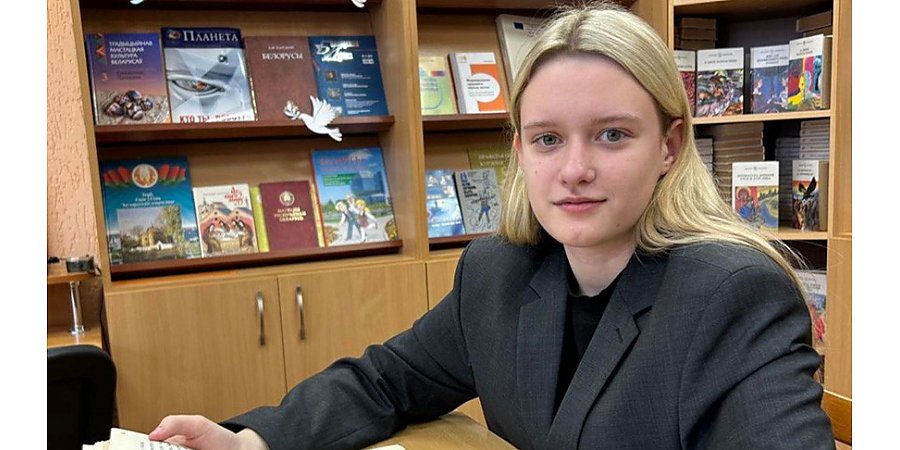 Гродненская школьница создала в ТикТок онлайн-репетитор по белорусскому языку