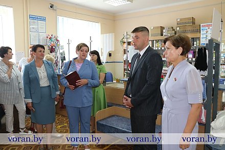 Деятельность Жирмунского сельисполкома по жизнеобеспечению населения в комплексе изучили члены Вороновского райисполкома и депутаты