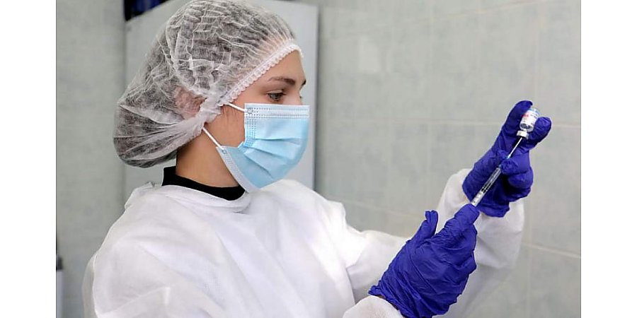 Эксперт: частота госпитализаций среди привитых против COVID-19 составляет 1-2%