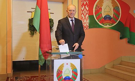 Владимир Кравцов: «Депутаты должны знать, что волнует жителей области, и быть готовы достойно представить их интересы в парламенте»