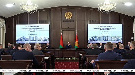 Александр Лукашенко: время почти военное, экономика стала реальным полем боя