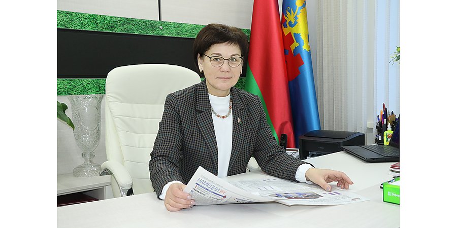 Депутат ведет прием