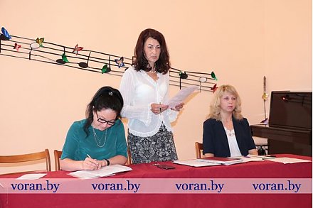 28 ліпеня адбылося пасяджэнне Савета аддзела ідэялагічнай работы, культуры і па справах моладзі Воранаўскага райвыканкама пад кіраўніцтвам начальніка аддзела Таццяны Цехановіч.