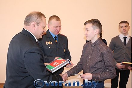 Свой лёс з Айчынаю дзялю