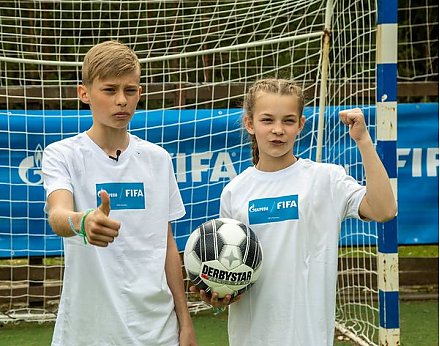 Белорусские участники международной детской социальной программы «Футбол для дружбы» приняли участие в презентации проекта в рамках 22 Международной специализированной выставки «СМІ ў Беларусі»