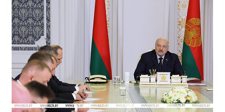 Руководство исполкомов, министерств и крупных предприятий. Лукашенко рассмотрел кадровые вопросы