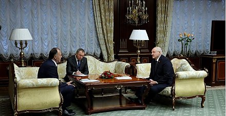 Александр Лукашенко рассказал подробности утренних телефонных разговоров с зарубежными лидерами по Афганистану