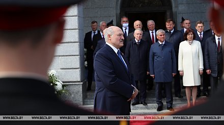 "Это не бравада" - Лукашенко о подходах Беларуси в борьбе с коронавирусом